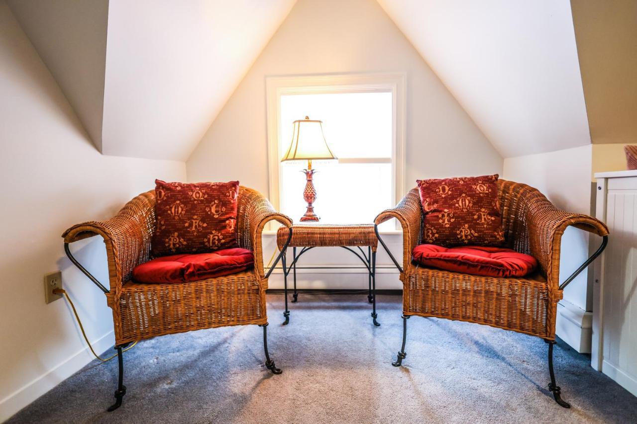 The Lunenburg Inn エクステリア 写真